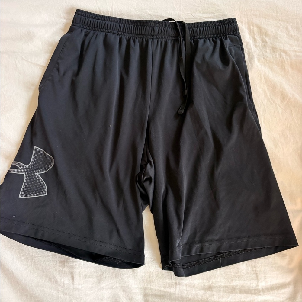 Under Armour Men's Black Athletic Shorts